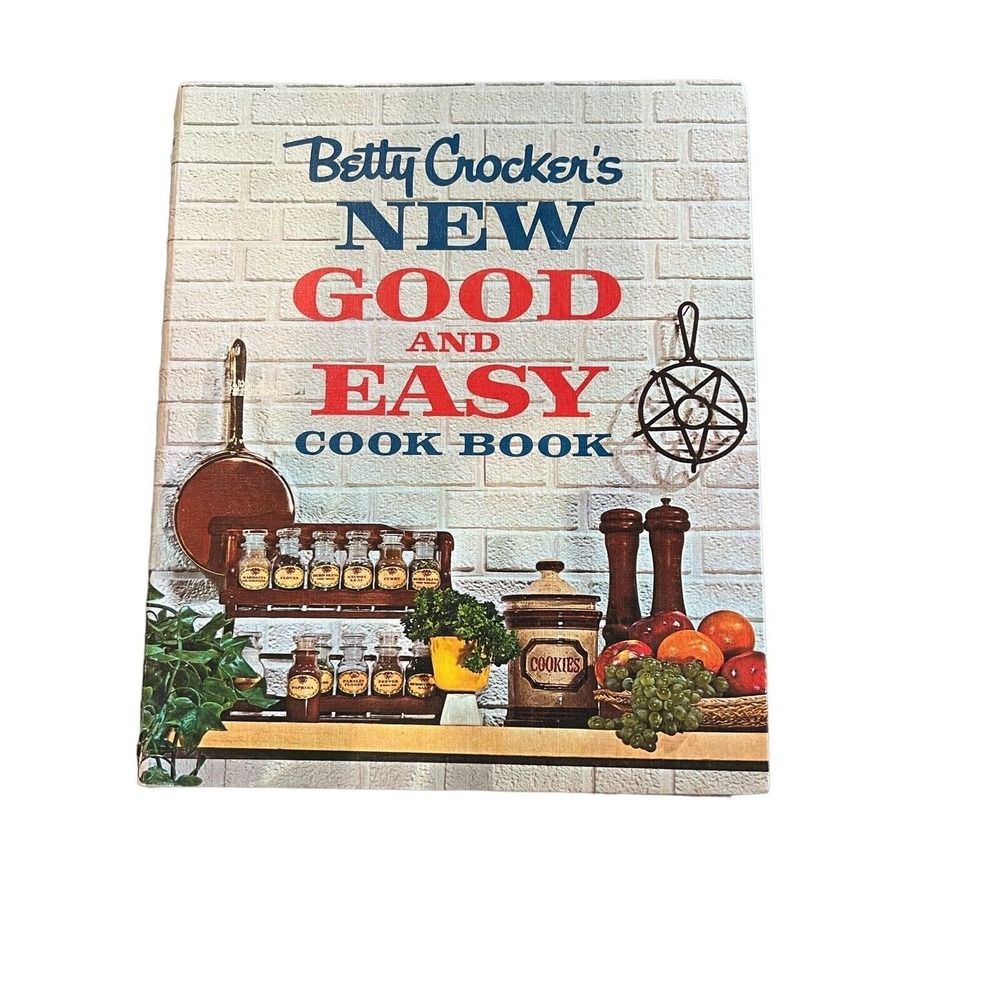 BETTY CROCKER'S NEW GOOD AND EASY COOKBOOK 1962 1st Ed Ring Golden